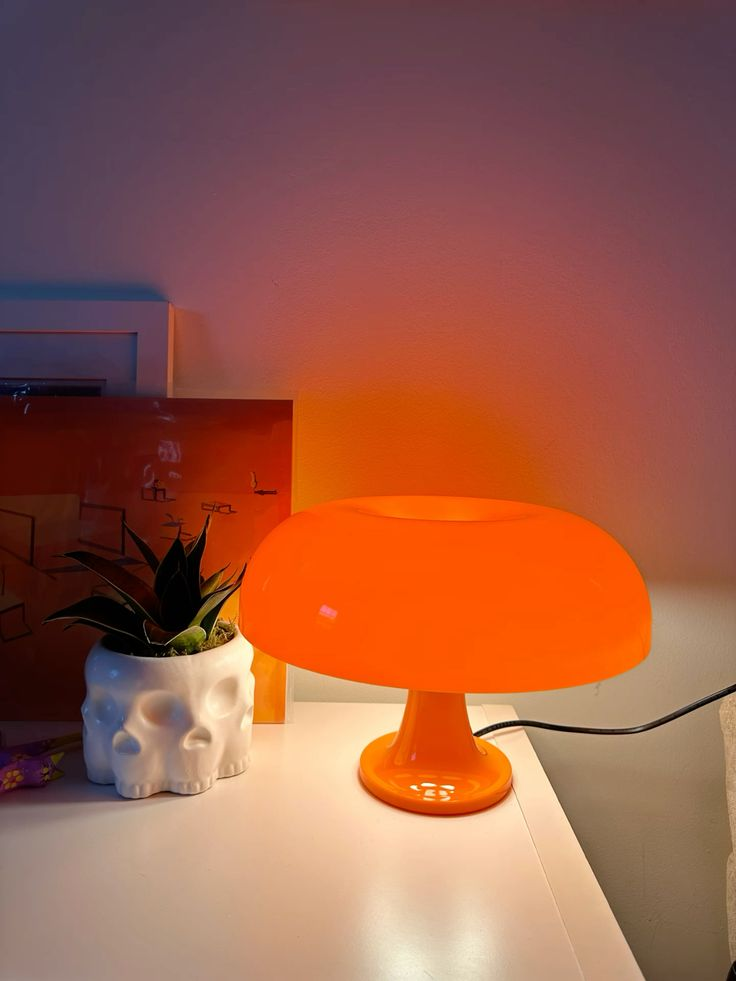 Mils Retro Mushroom Table Lamp