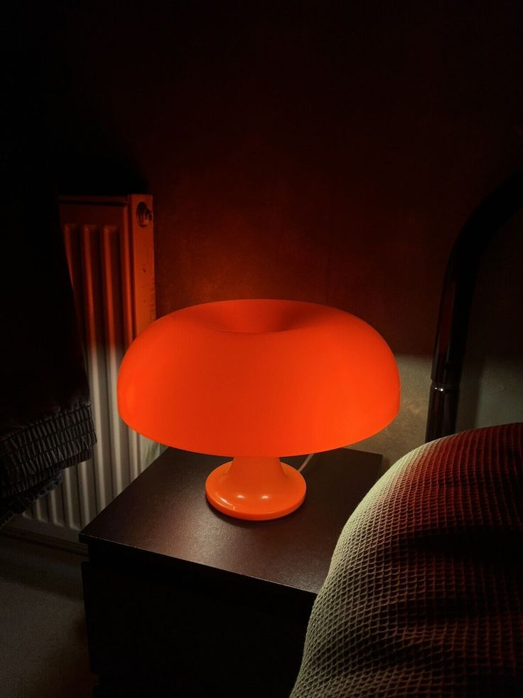 Mils Retro Mushroom Table Lamp